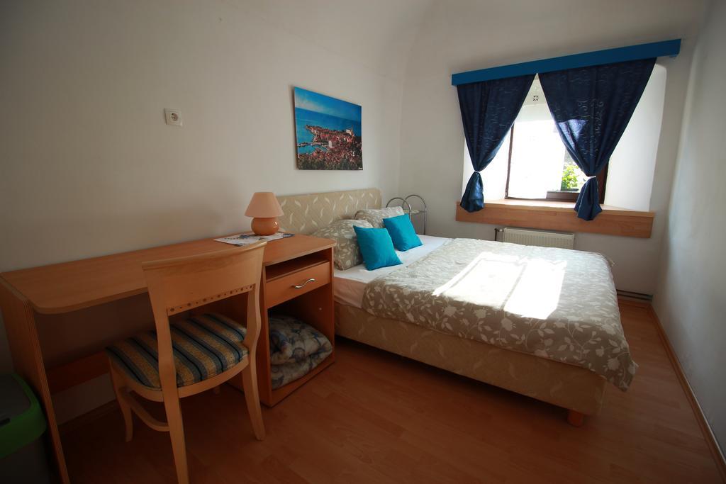 Guesthouse Veles Slovenska Bistrica Buitenkant foto