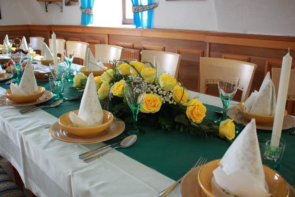 Guesthouse Veles Slovenska Bistrica Buitenkant foto