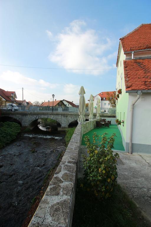 Guesthouse Veles Slovenska Bistrica Buitenkant foto