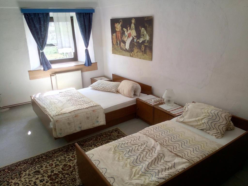 Guesthouse Veles Slovenska Bistrica Buitenkant foto