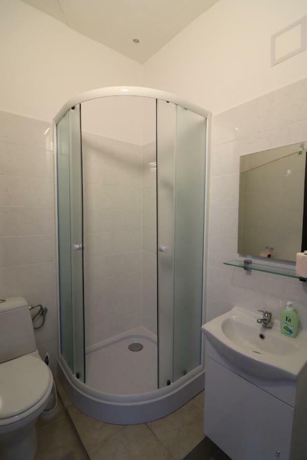 Guesthouse Veles Slovenska Bistrica Buitenkant foto